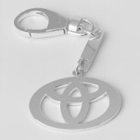 Серебряный брелок "Toyota" (Тойота) 8101