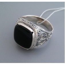 Серебряное кольцо мужское с черным камнем бр-2150052