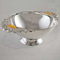 Серебряная тарелка "Ромашка" ХЮ-080002