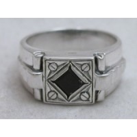 Серебряное кольцо с черным ониксом Петр бр-2160027