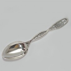 Серебряная ложка ажурная бр-32