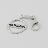 Серебряная брелока "Nissan" (Ниссан) 8122