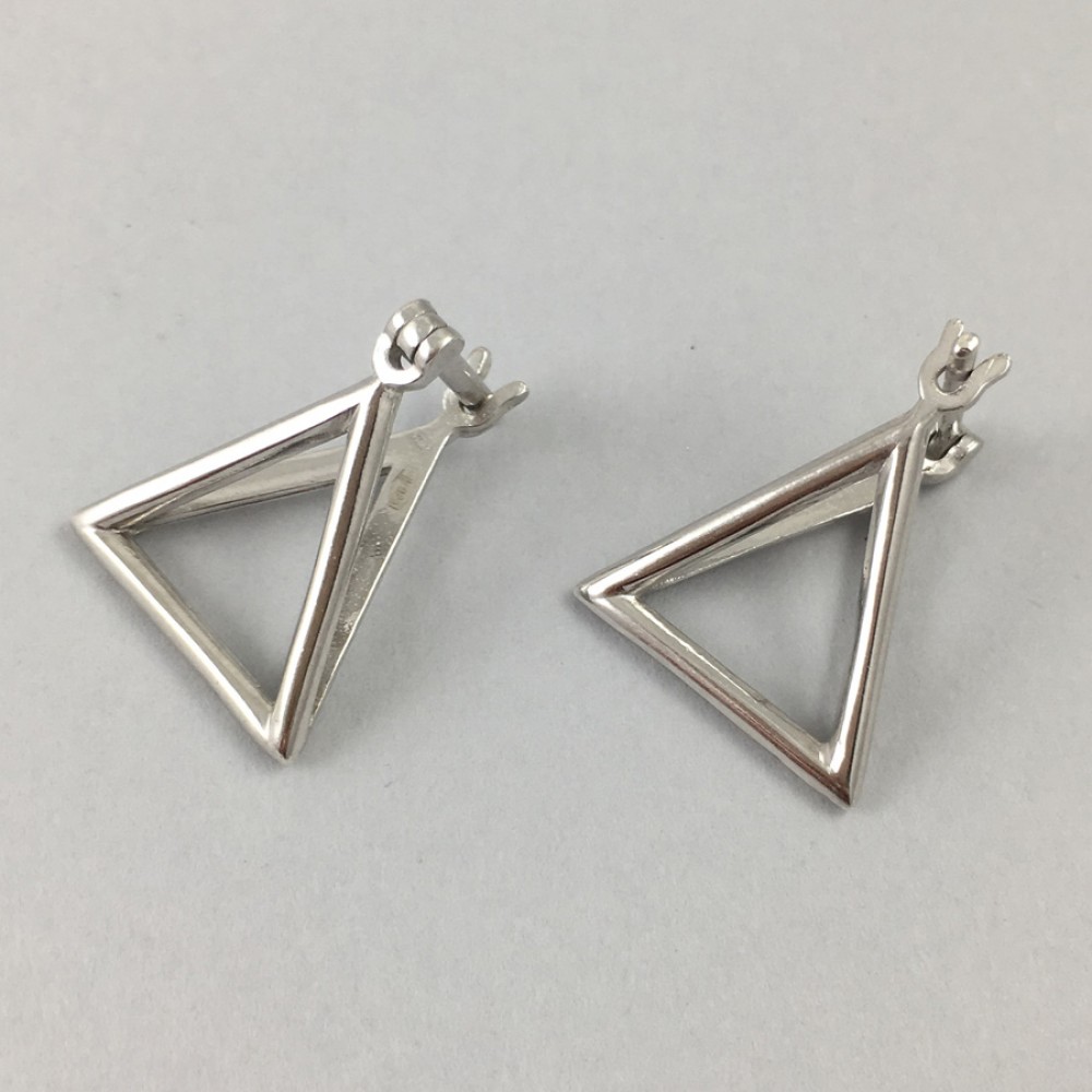 Серебряные серьги ЮМ-20452