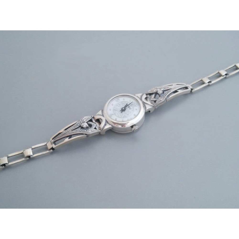 Годинник зі срібла 925 проби на браслеті бр-00012