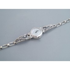Часы из серебра 925 пробы на браслете бр-00012