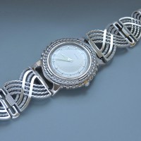 Серебряные часы большие бр-10037