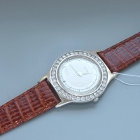 Жіночий срібний годинник 925 проби на шкіряному ремінці БР-1002571