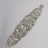 Серебряный браслет широкий с камнями в восточном стиле бр-10226