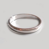 Срібна весільна каблучка ЮМ-10700