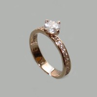 Золотое кольцо с камнями дс-20029