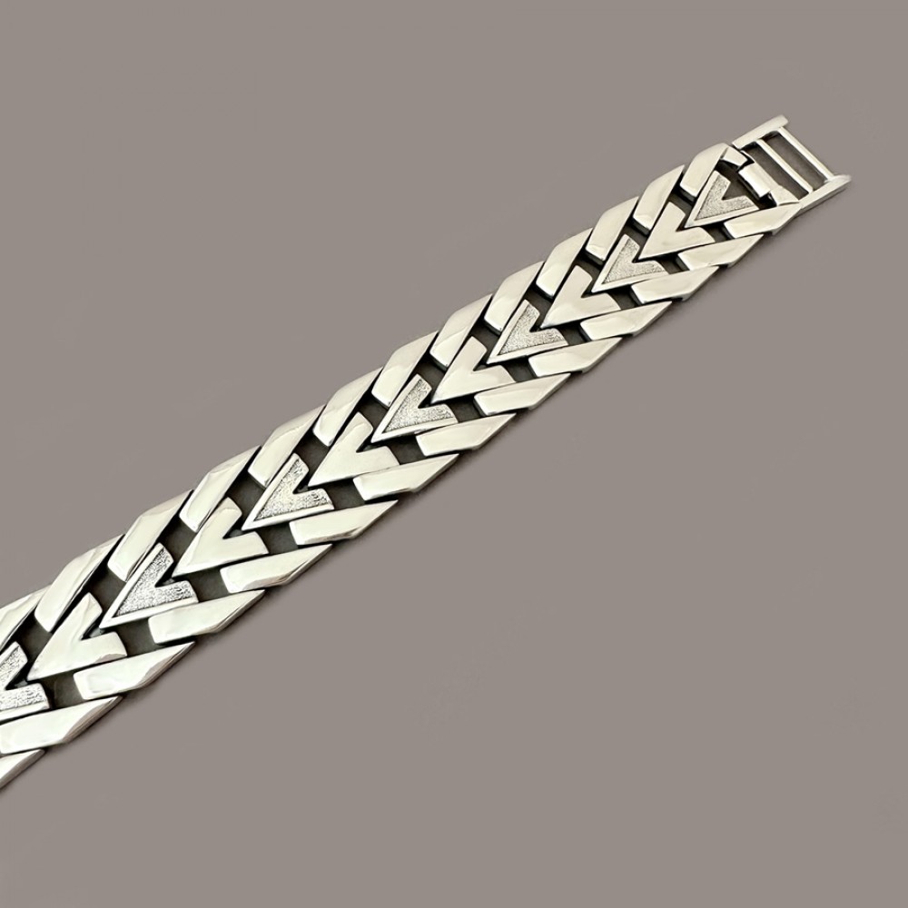 Серебряный стильный браслет Волк 2 БР-0082251