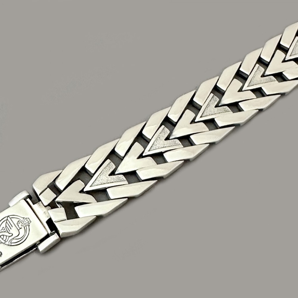 Серебряный стильный браслет Волк 2 БР-0082251