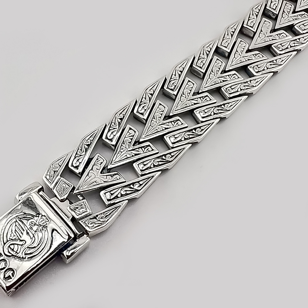 Серебряный мужской широкий браслет Волк с чернением 925 пробы