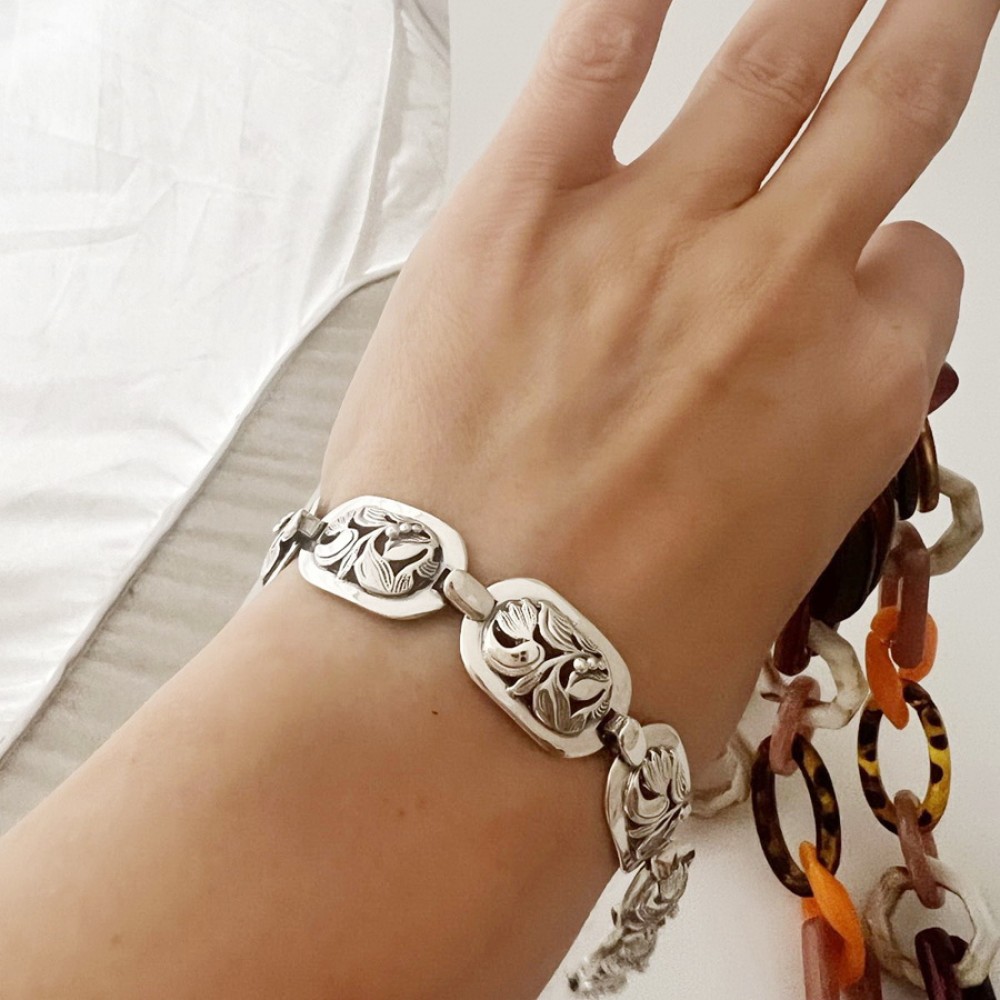 Срібний браслет з квітковим орнаментом БР-0018851