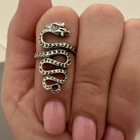 Кольцо серебряное без камней Гюрза бр-2100101