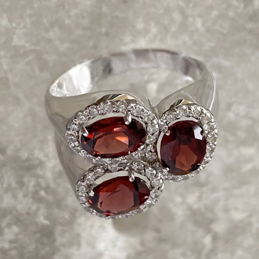 Серебряное кольцо с гранатом Джейн 2 БР-8107821