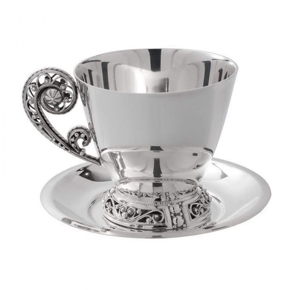 Серебряная чашка на ажурной ножке 100 мл бр-100026