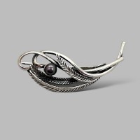 Брошь серебряная с жемчужиной Диво бр-4000261
