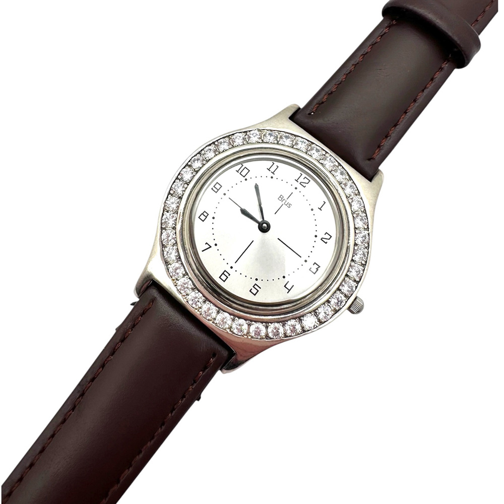 Женские серебряные часы 925 пробы с камнями БР-100257126